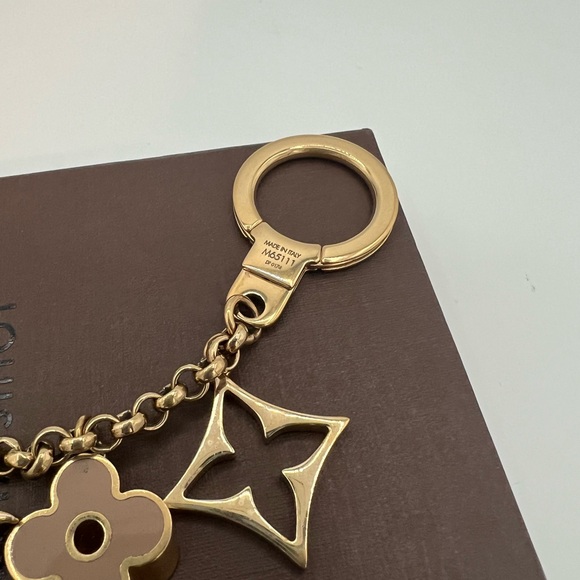 Louis Vuitton Gold Charm Key charm ❤️Authentic - Picture 3 of 9